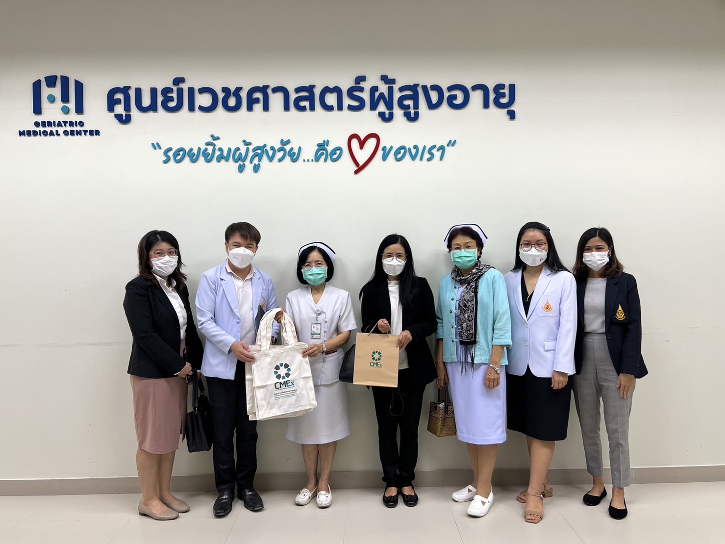 โรงพยาบาลมหาวิทยาลัยแม่ฟ้าหลวง เชียงราย ได้เข้าศึกษาดูงานและเยี่ยมชม 